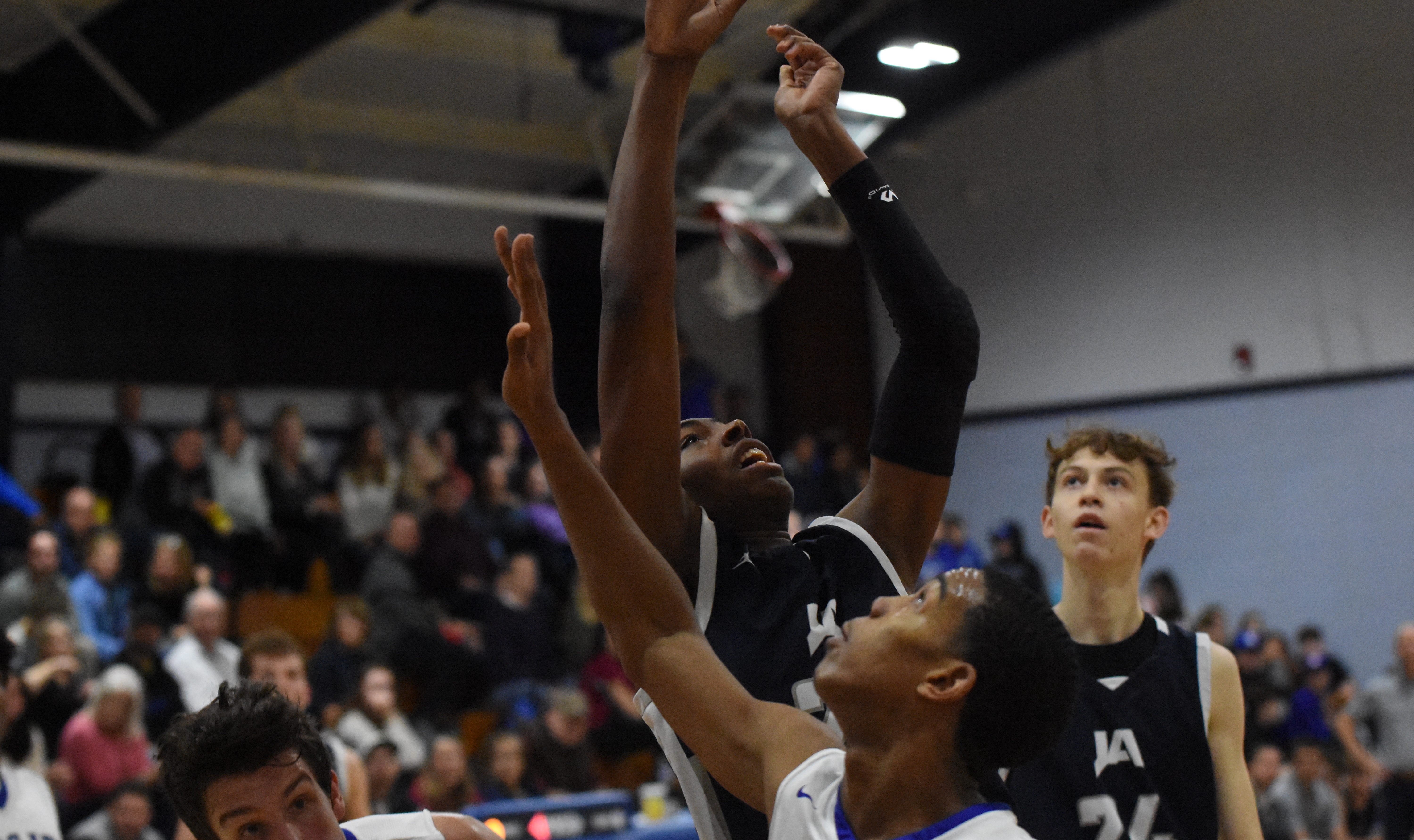 JV Wins / Varsity Falls