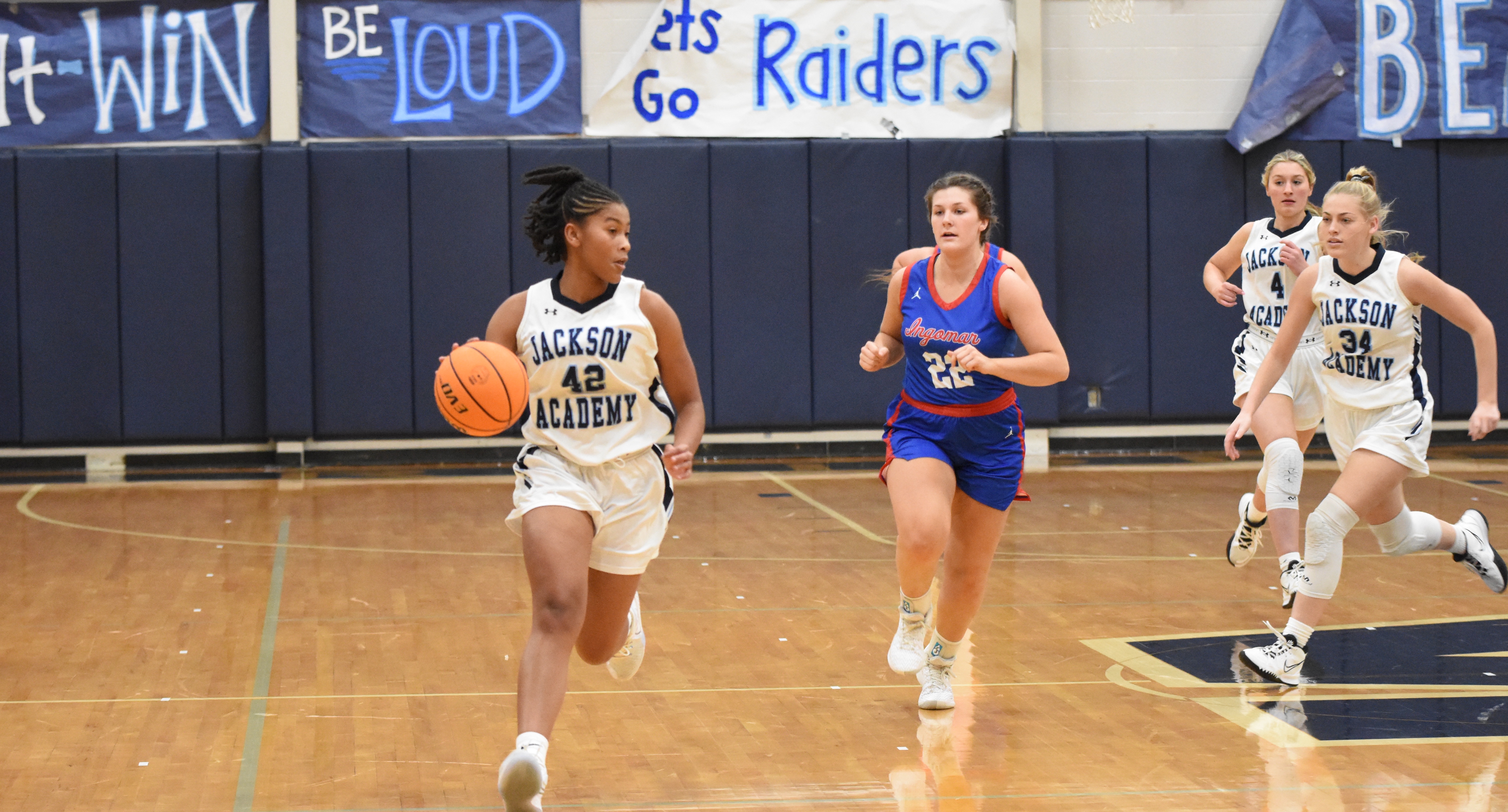 Lady Raiders Win Close One