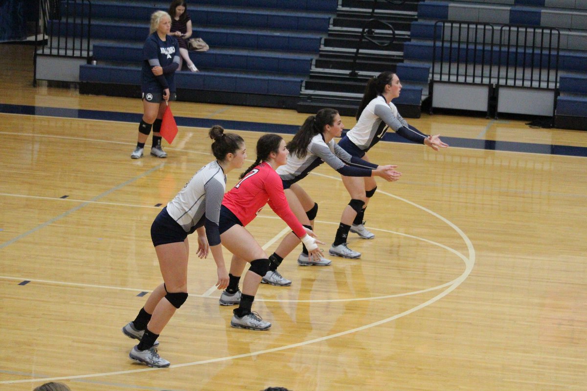 Volleyball Sweeps PCS 7-0